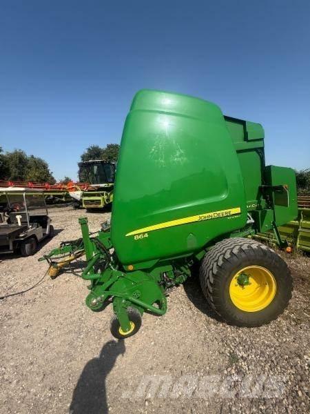 John Deere 864 Prasy zwijające