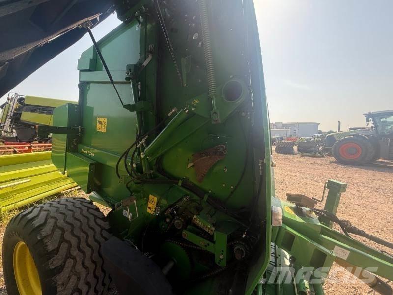 John Deere 864 Prasy zwijające