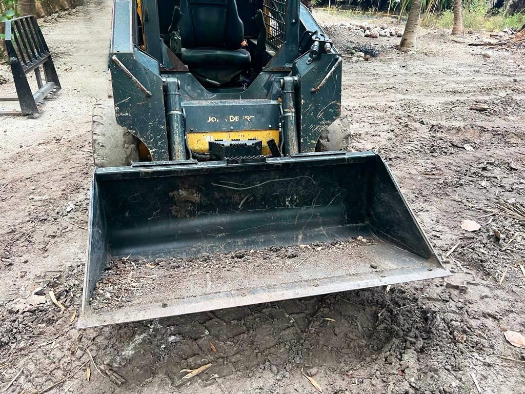 John Deere 312 Ładowarki burtowe