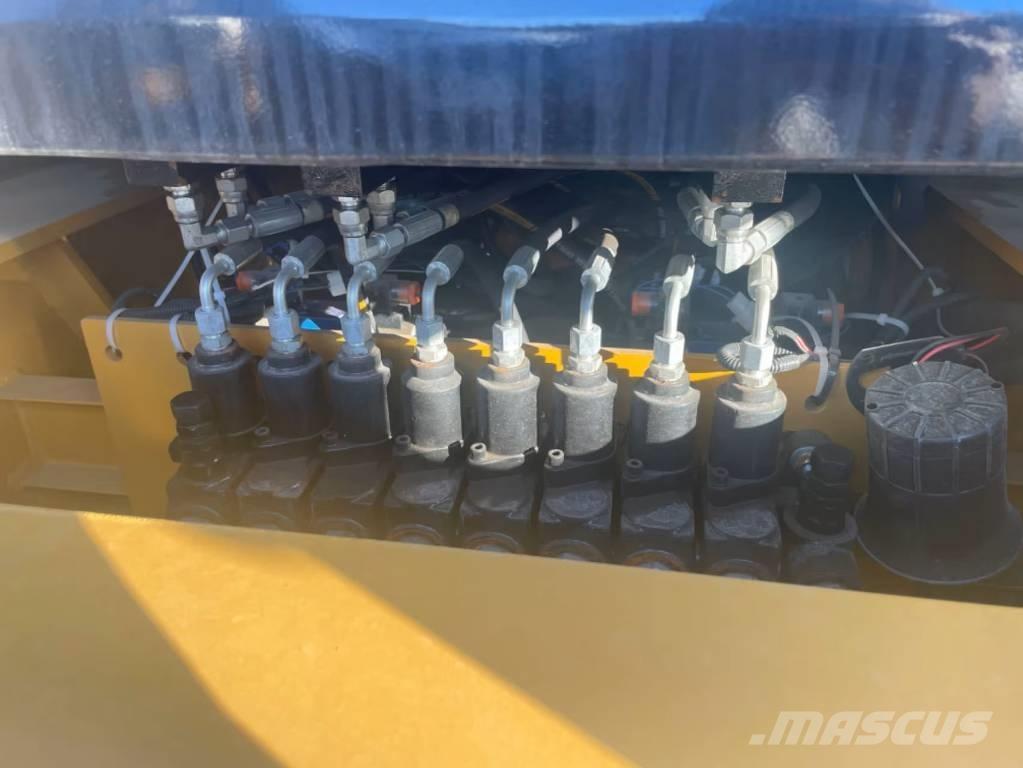 CAT 420F Koparko-ładowarki