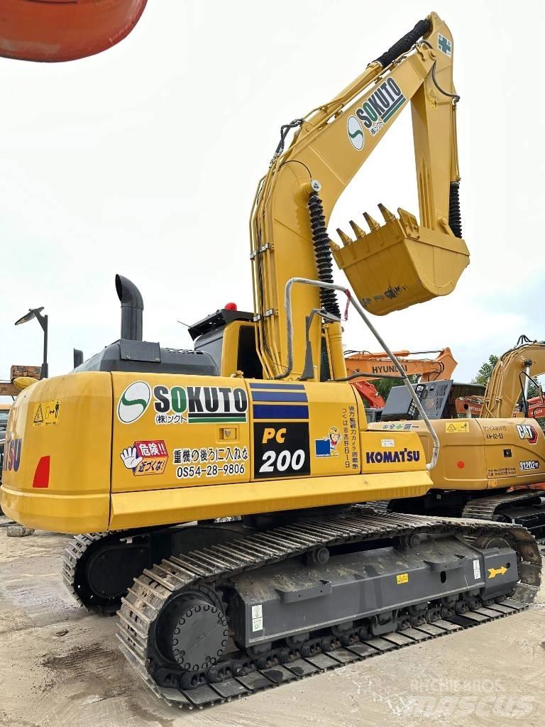 Komatsu PC 200-8 Koparki gąsienicowe