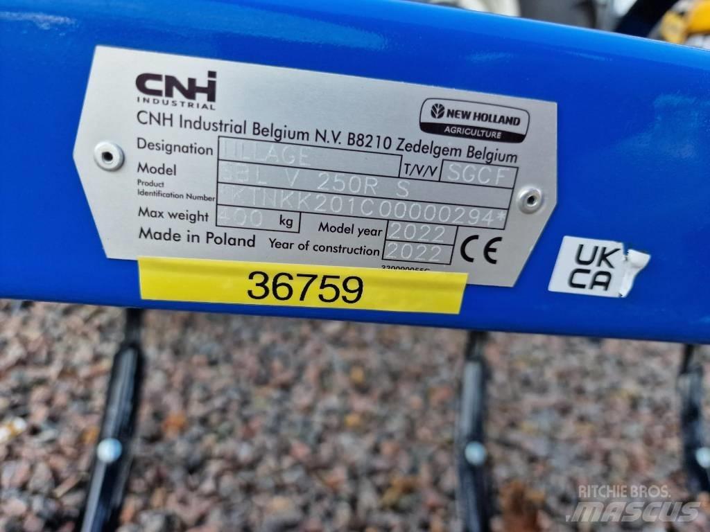 New Holland SBVL250R Brony