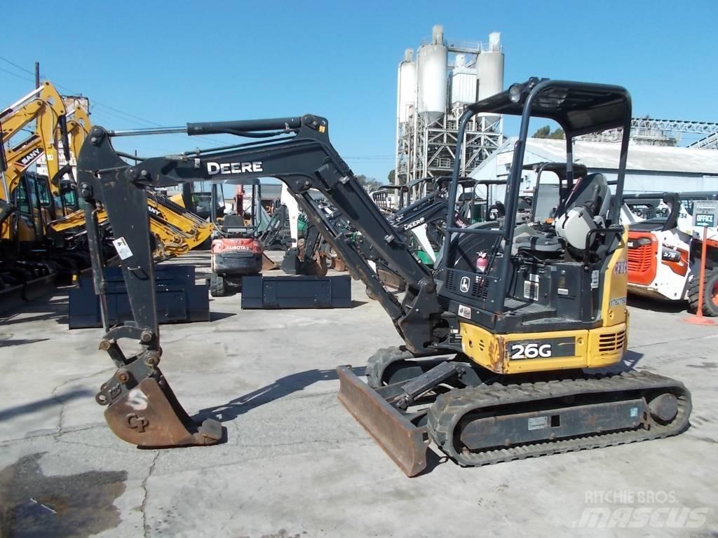 John Deere 26G Minikoparki