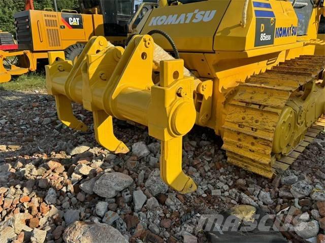 Komatsu D 85 EX Spycharki gąsienicowe