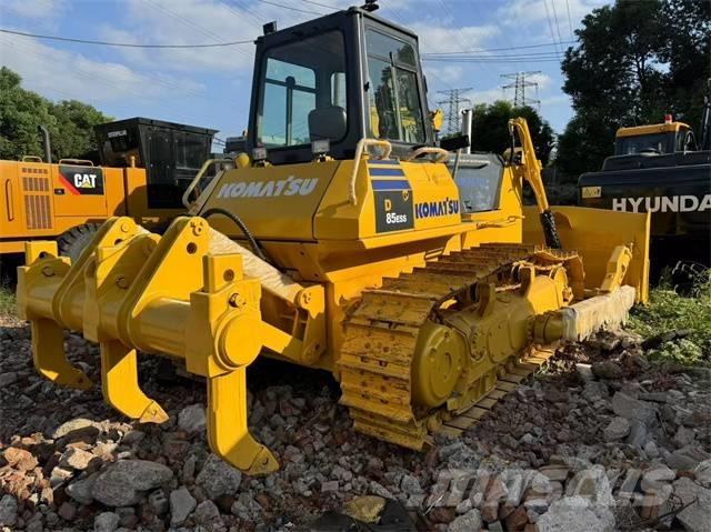 Komatsu D 85 EX Spycharki gąsienicowe