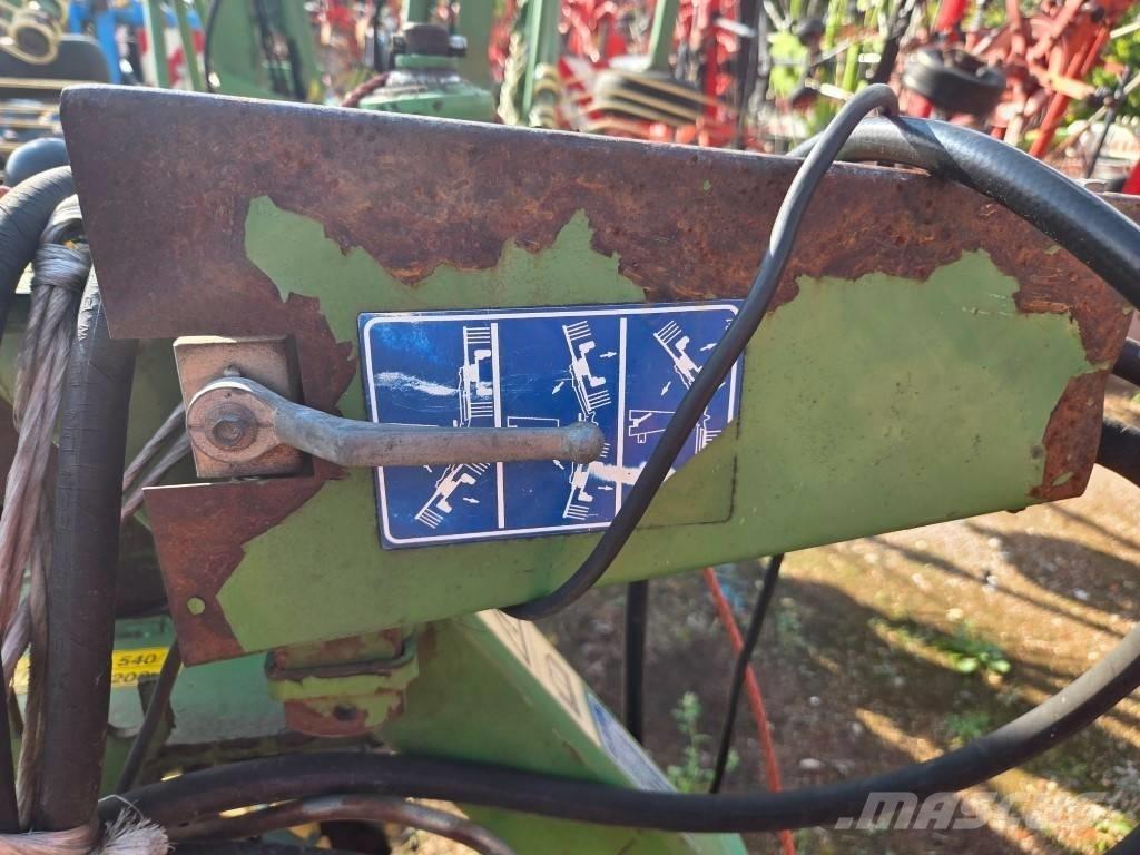 Krone Swadro 800/26 Ciągnikowe żniwiarki pokosowe