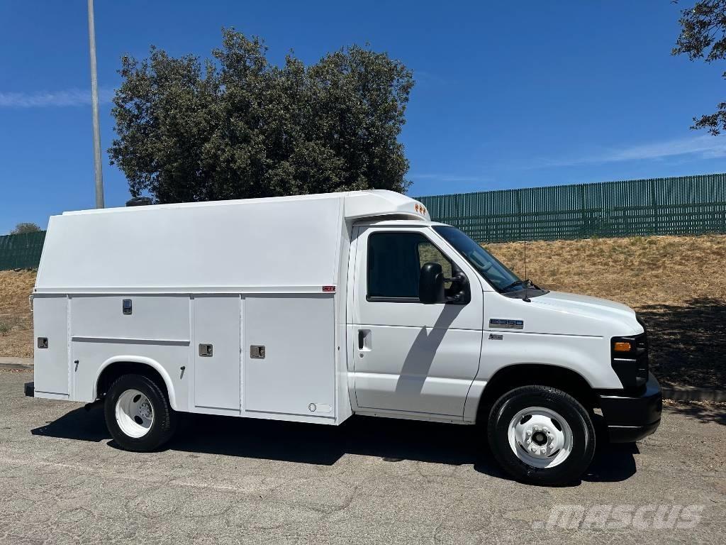 Ford Econoline E-350 Pick-upy / Pojazdy z otwieranymi burtami