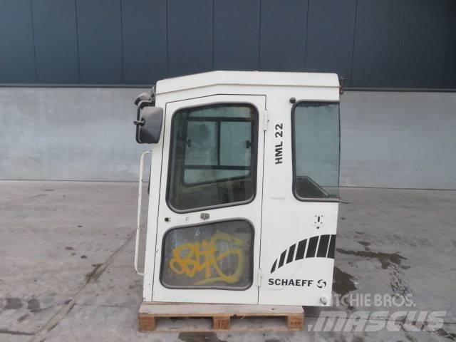 Schaeff HML 22 Kabiny i wnętrze