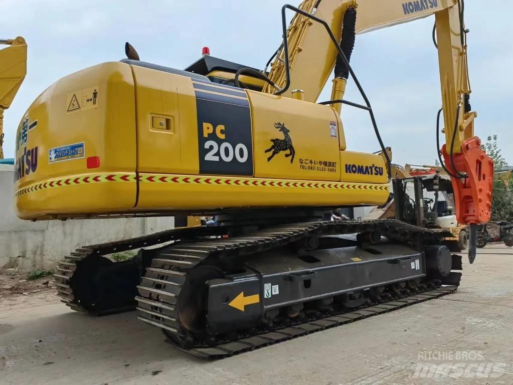 Komatsu PC 200-7L Koparki gąsienicowe