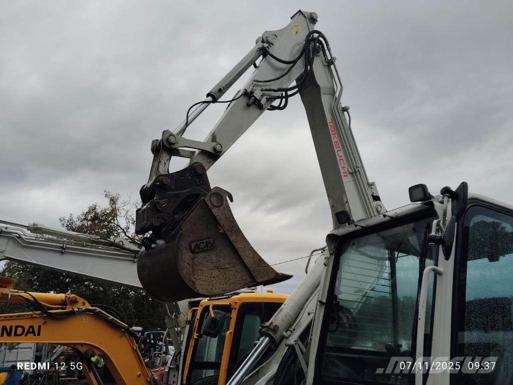 Takeuchi 280 FR Koparki gąsienicowe