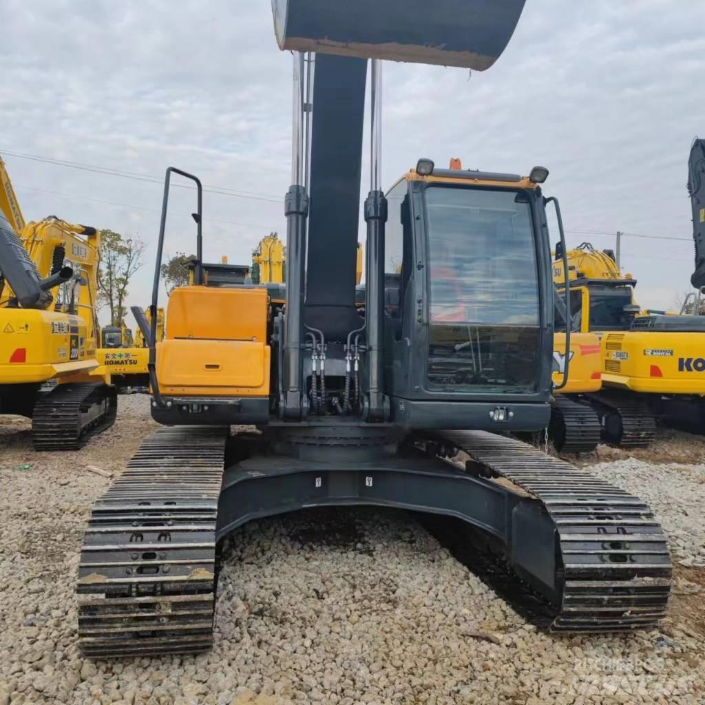 Hyundai 225VS Koparki gąsienicowe