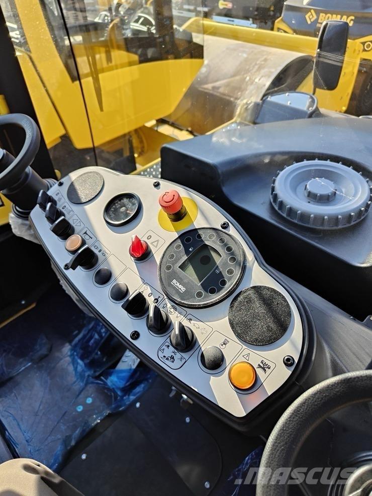Bomag BW 24 R H Walce ogumione