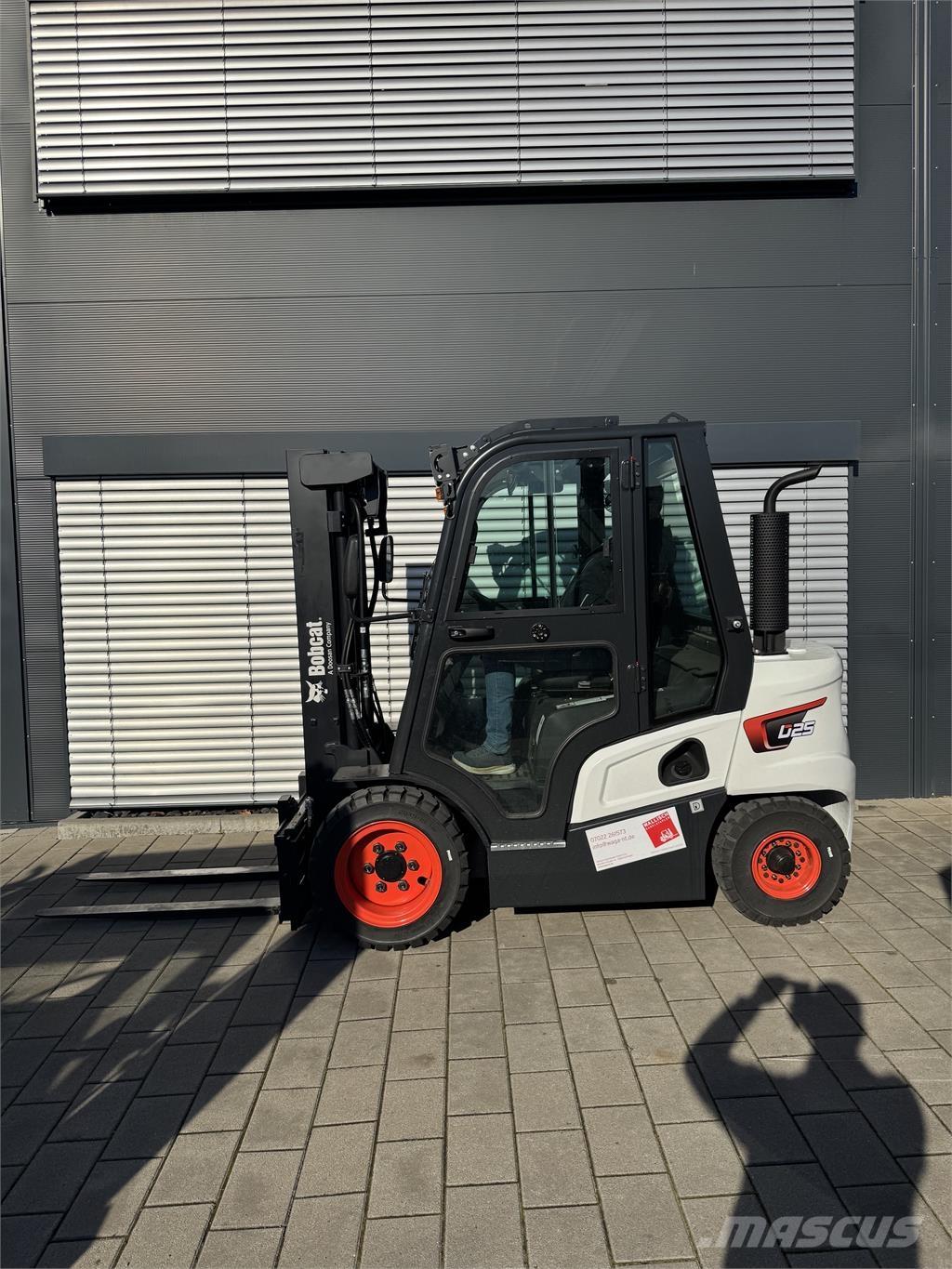 Bobcat D25NXS Wózki Diesla