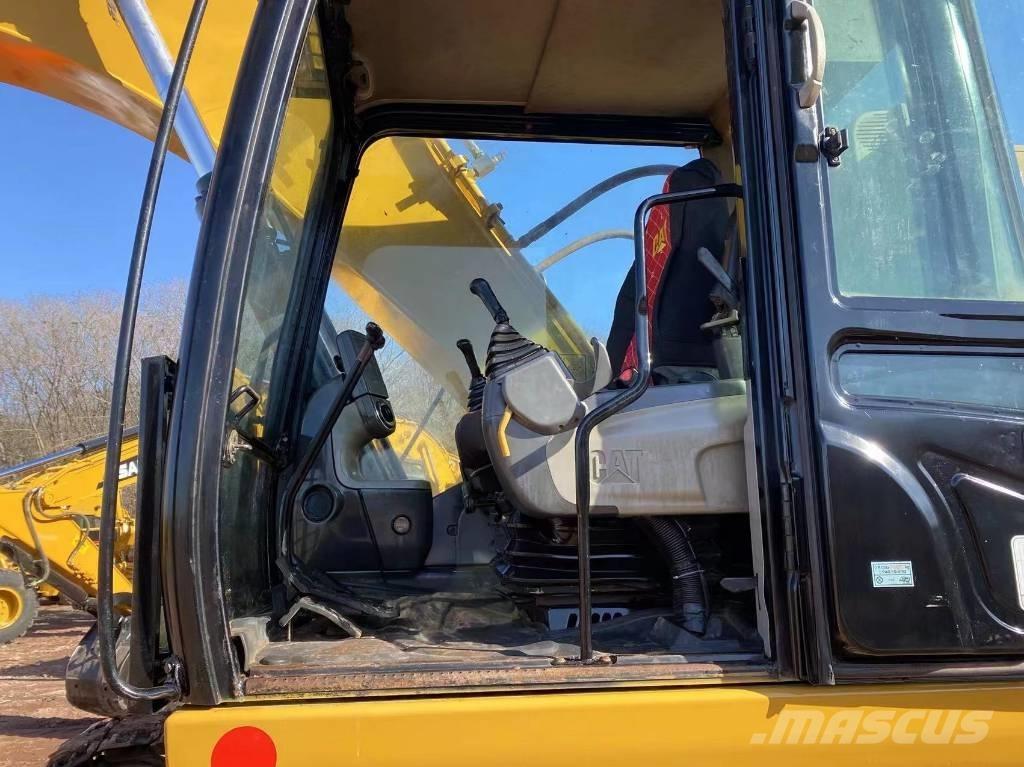 CAT 325D Koparki gąsienicowe