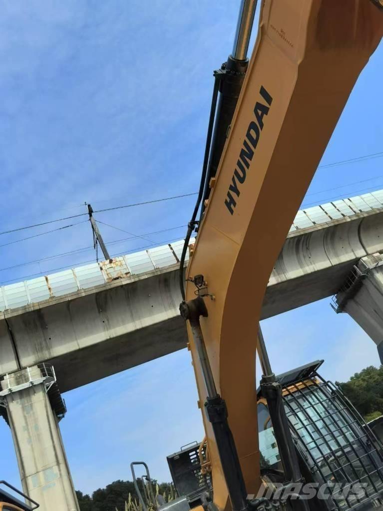 Hyundai 520VS Koparki gąsienicowe