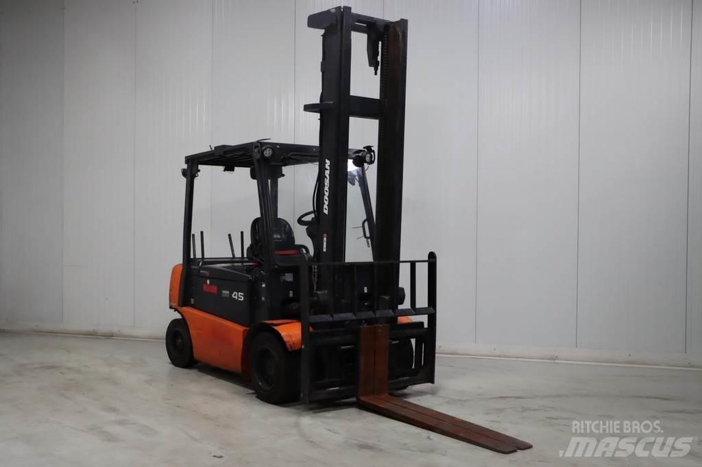 Doosan B45X-5 Wózki elektryczne