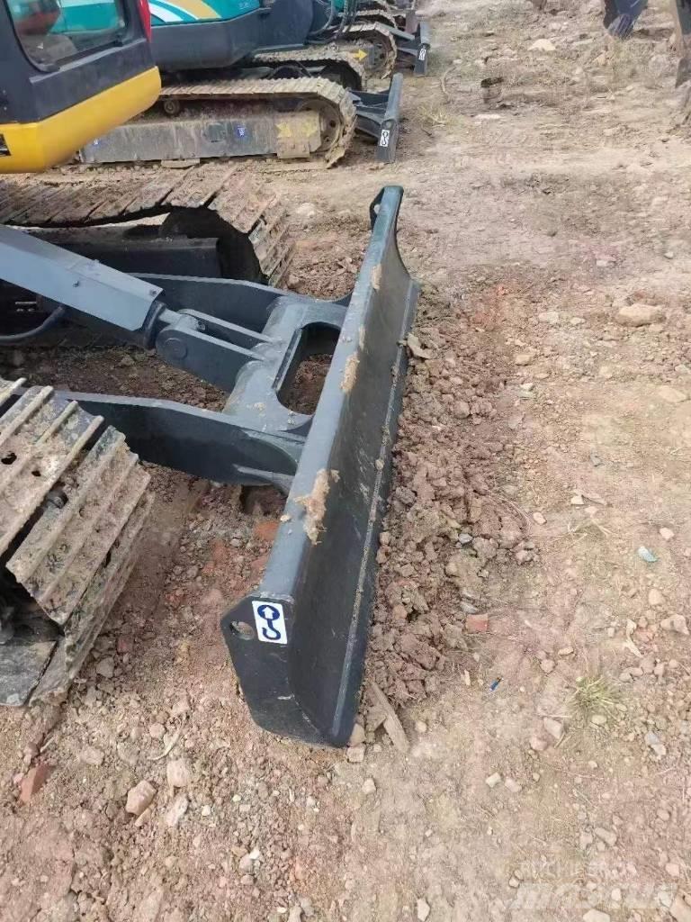 Komatsu PC70 Koparki gąsienicowe