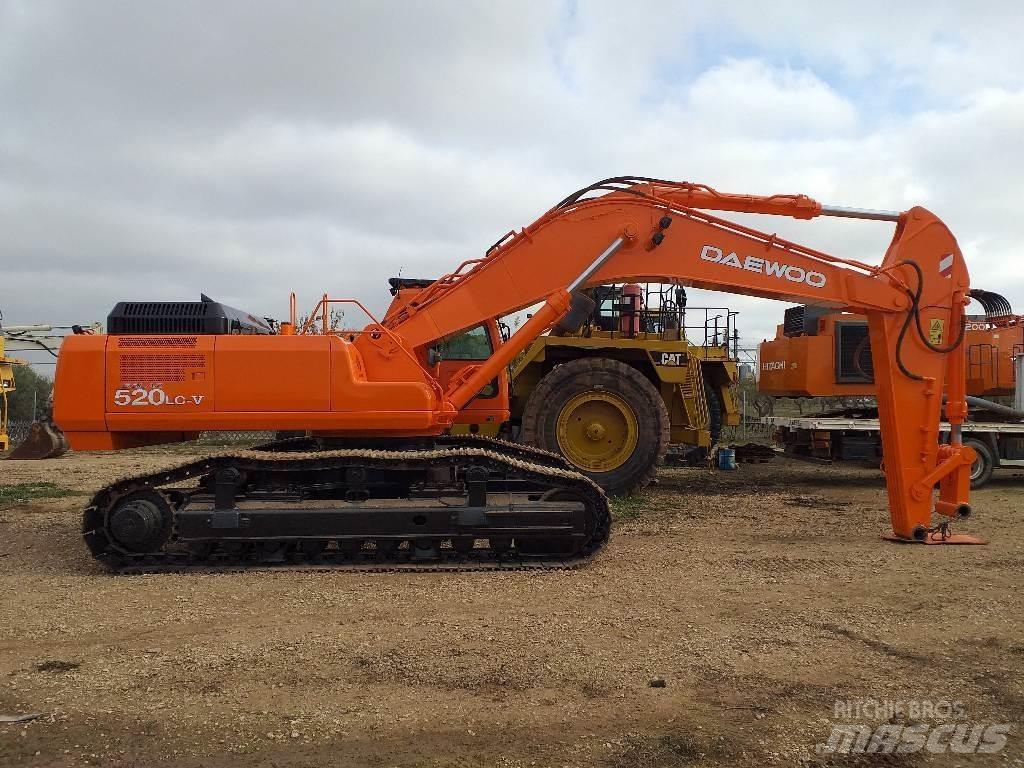 Daewoo 520 LC Koparki gąsienicowe