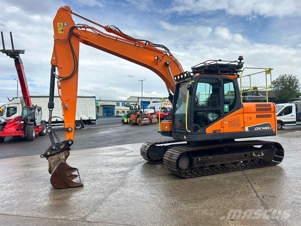 Doosan DX140 LC Koparki gąsienicowe