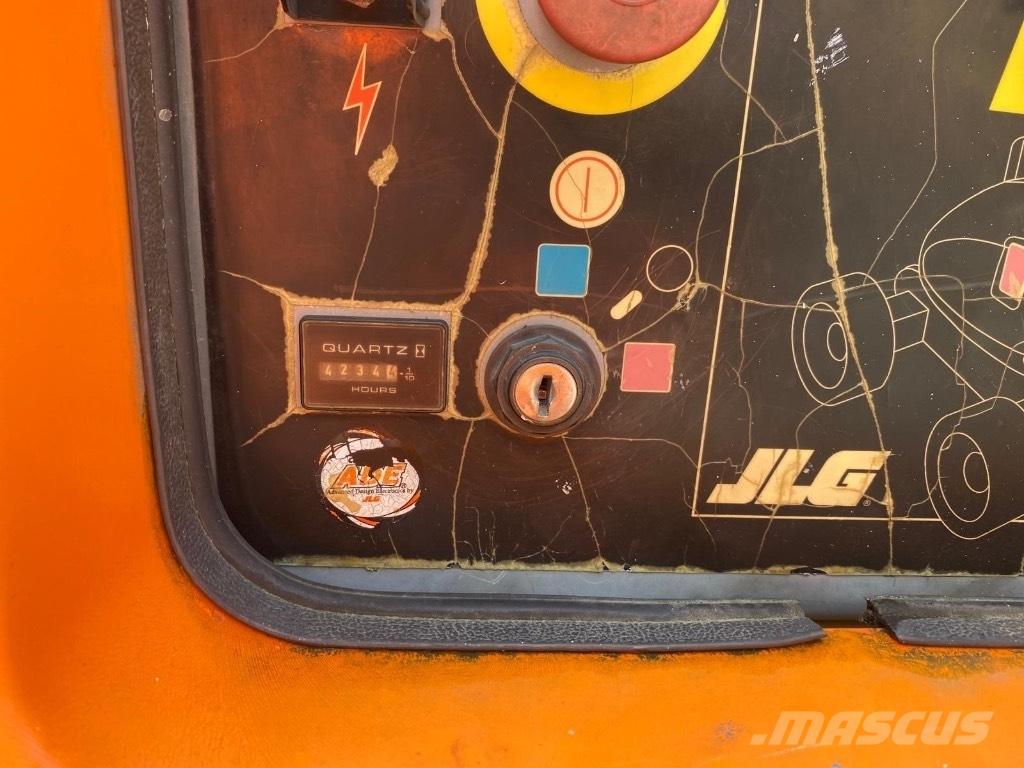JLG 600 AJ Podnośniki przegubowe