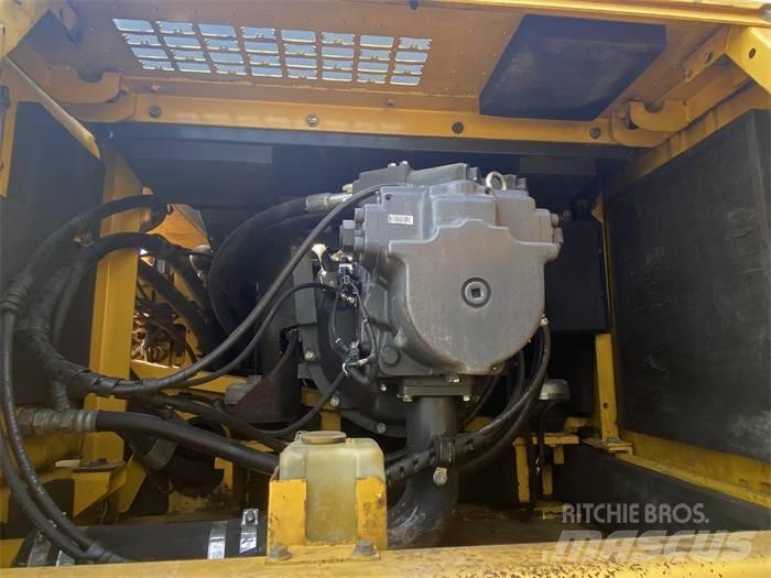 Komatsu PC450-8 Koparki gąsienicowe