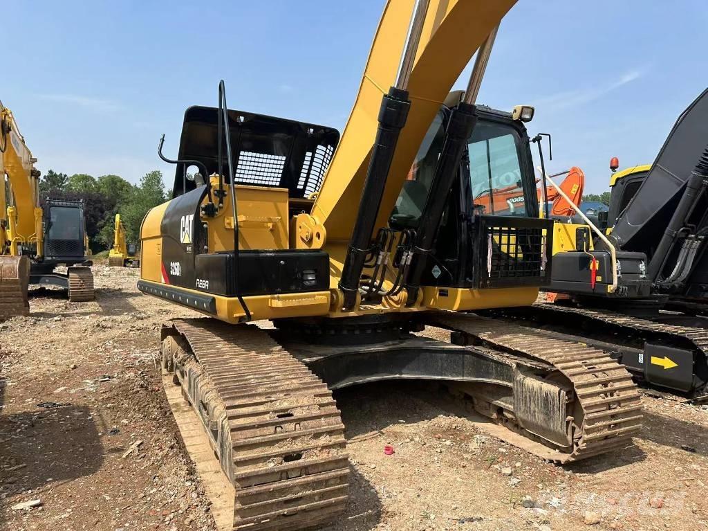 CAT 326 Koparki gąsienicowe