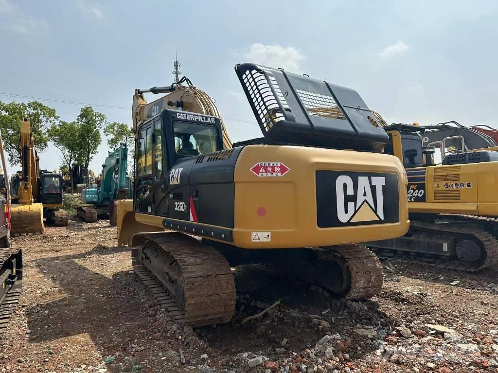 CAT 326 Koparki gąsienicowe