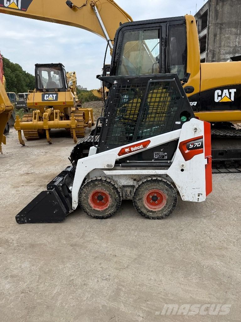 Bobcat S70 Ładowarki burtowe