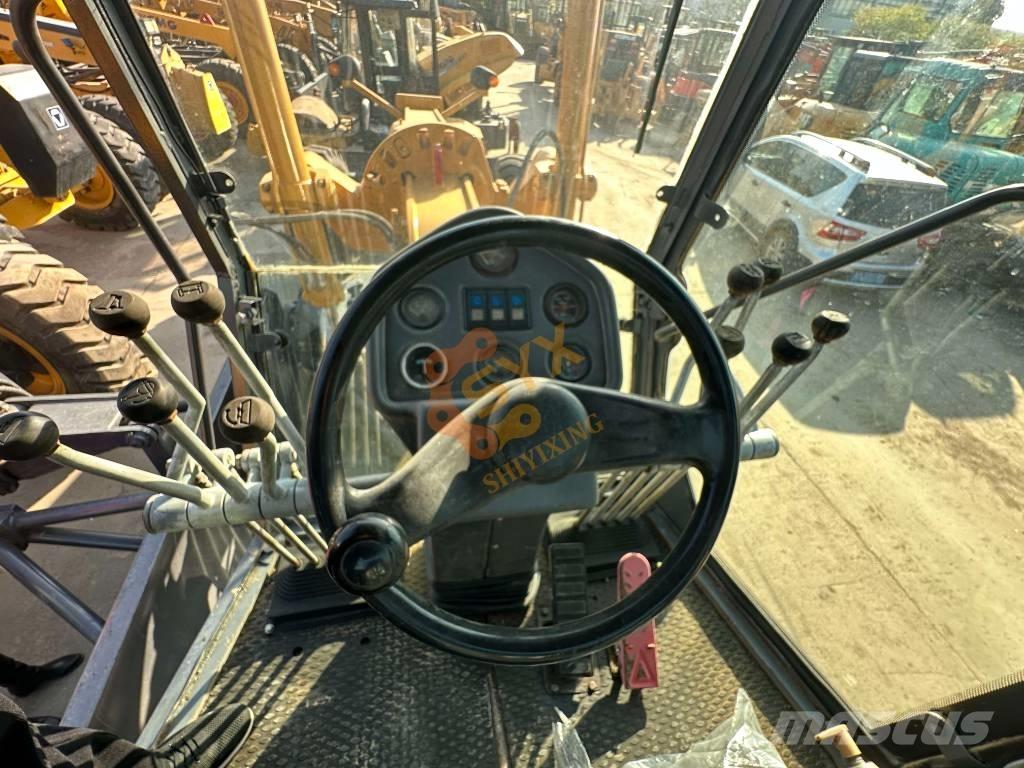 XCMG GR 180 Równiarki