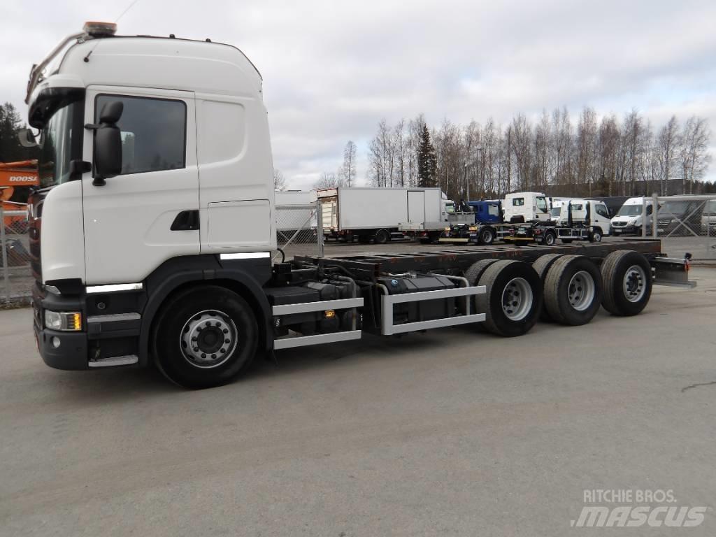 Scania R730 8x4 Pojazdy pod zabudowę