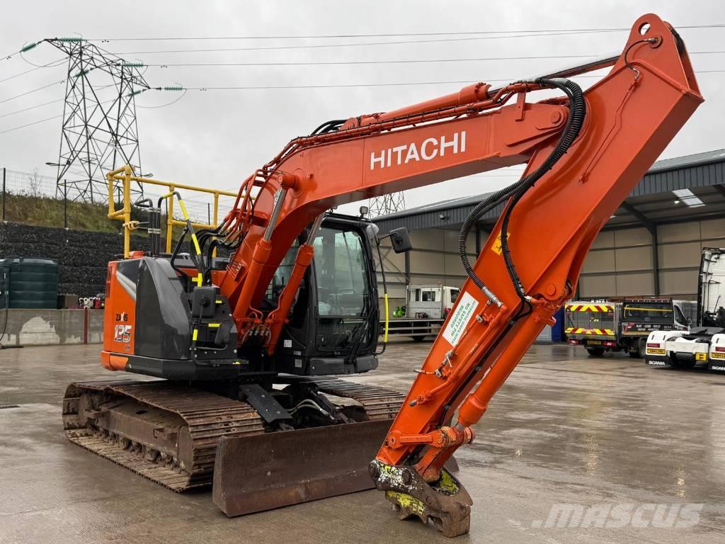 Hitachi ZX 135 US-7 Koparki gąsienicowe