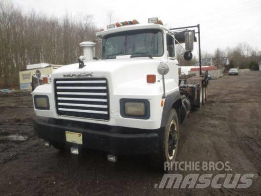 Mack RD 686 SX Ciężarówki z wymienną zabudową