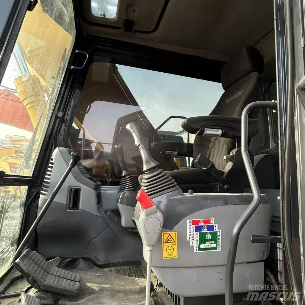 Komatsu 160-7 Koparki gąsienicowe
