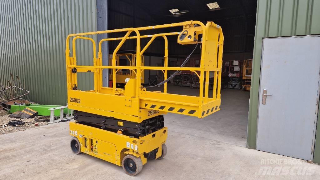 JCB S 1530 E Podnośniki nożycowe