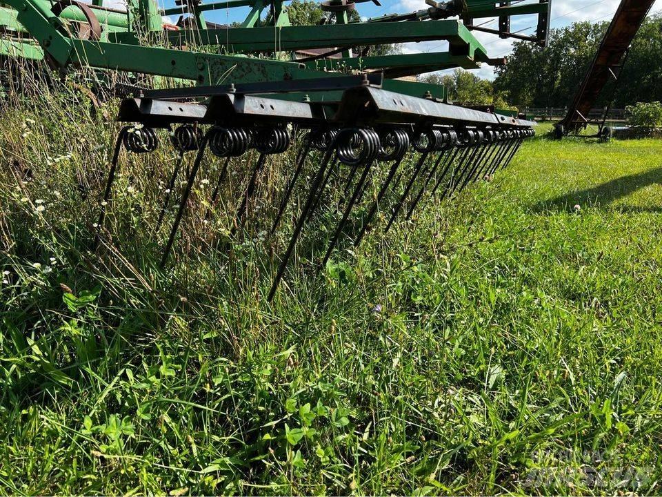 John Deere 960 Kultywatory