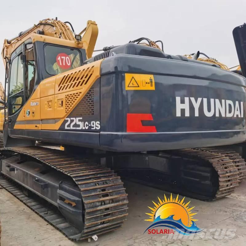 Hyundai R225LC Koparki gąsienicowe