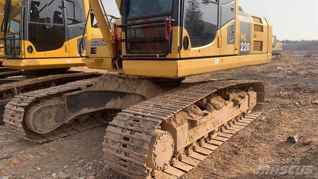 Komatsu PC 220 Koparki gąsienicowe