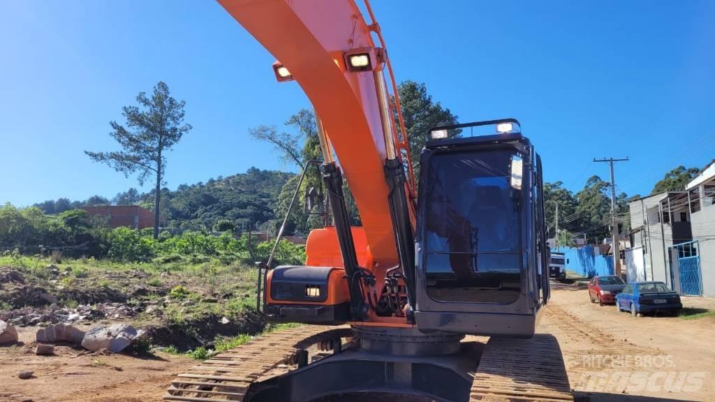 Doosan DX 225 LCA Koparki gąsienicowe