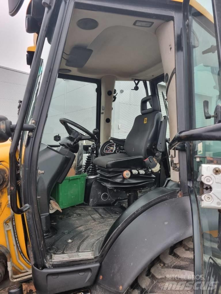 JCB 4 CX Koparko-ładowarki