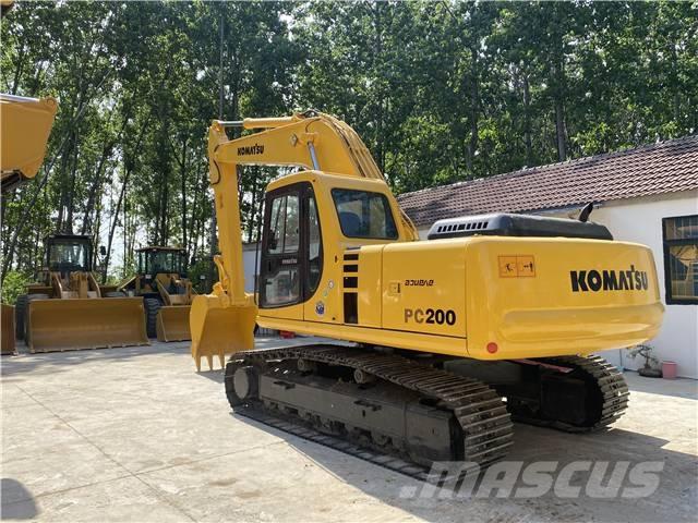 Komatsu PC200-7 Koparki gąsienicowe