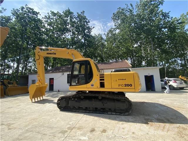 Komatsu PC200-7 Koparki gąsienicowe