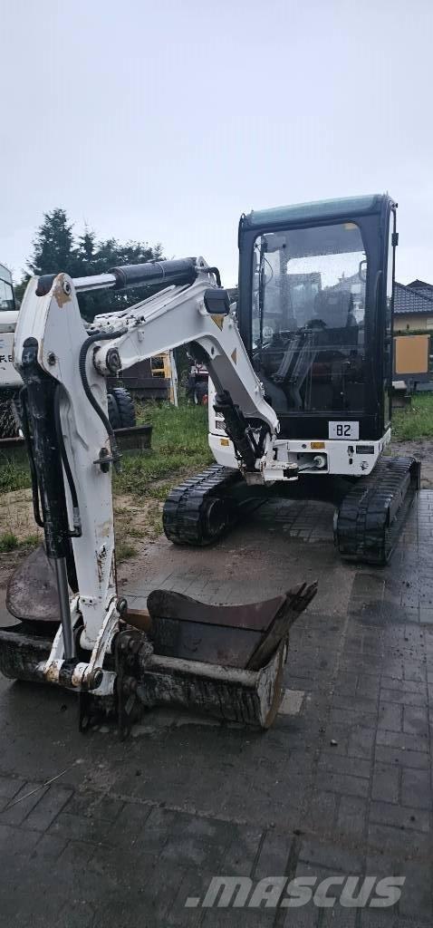 CAT 302.7 D CR Minikoparki