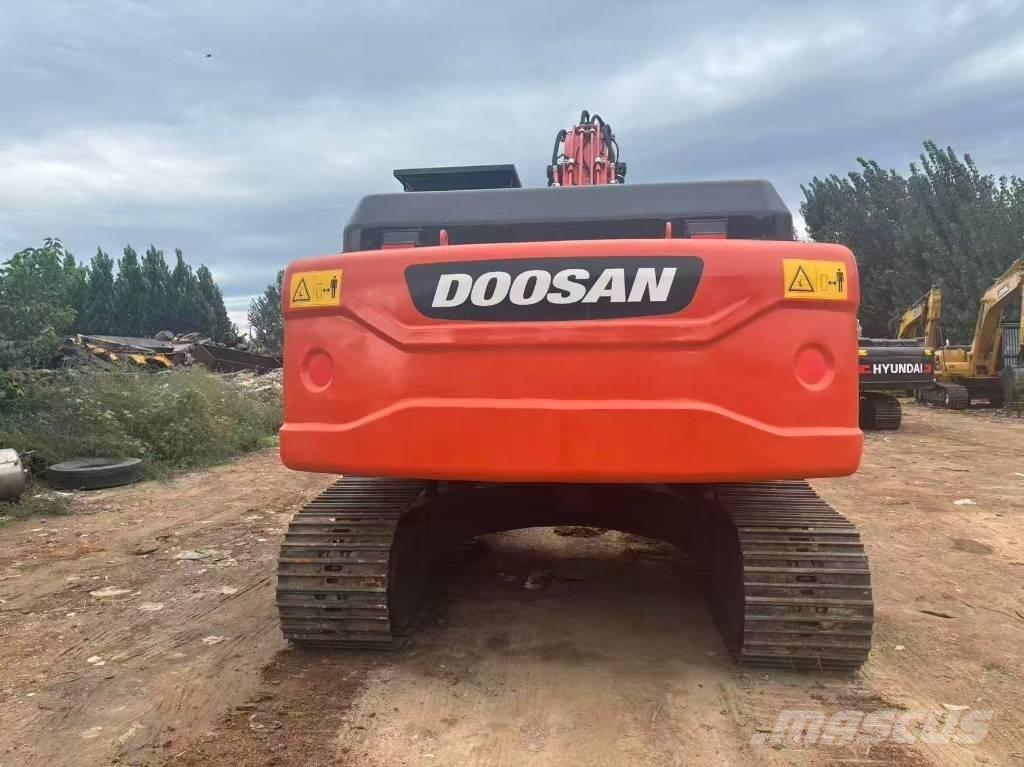 Doosan DX 225 Koparki gąsienicowe