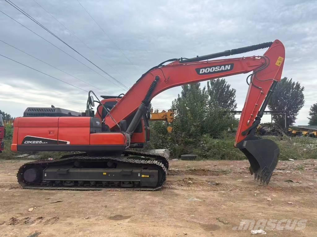 Doosan DX 225 Koparki gąsienicowe