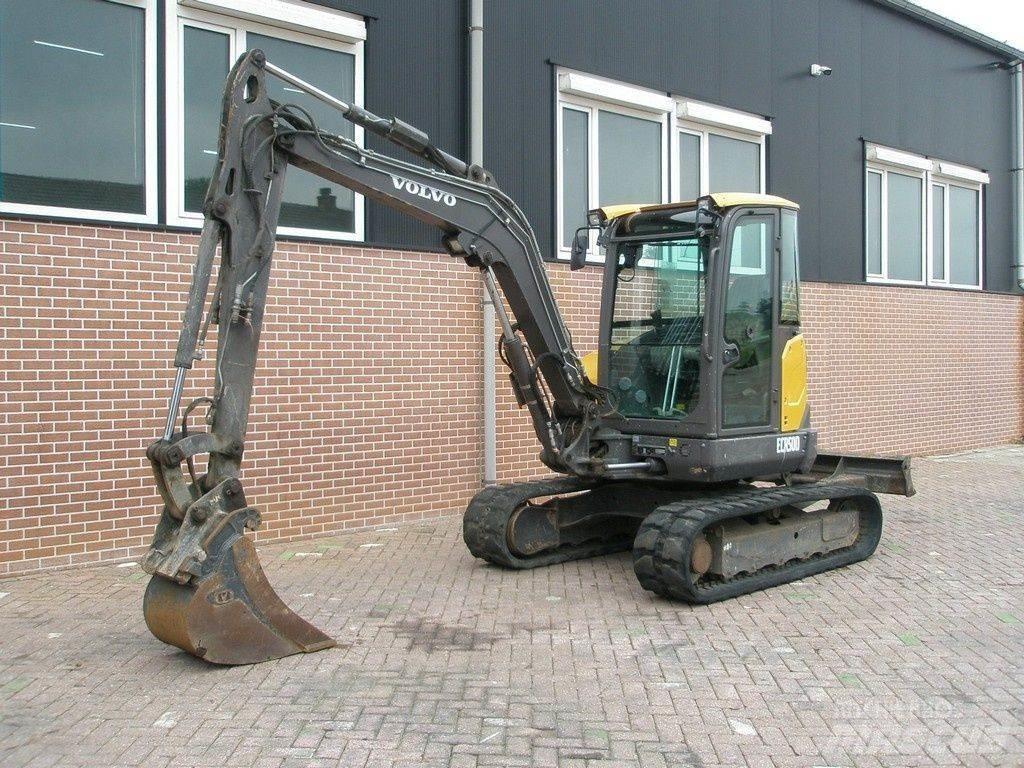 Volvo ECR50D Minikoparki