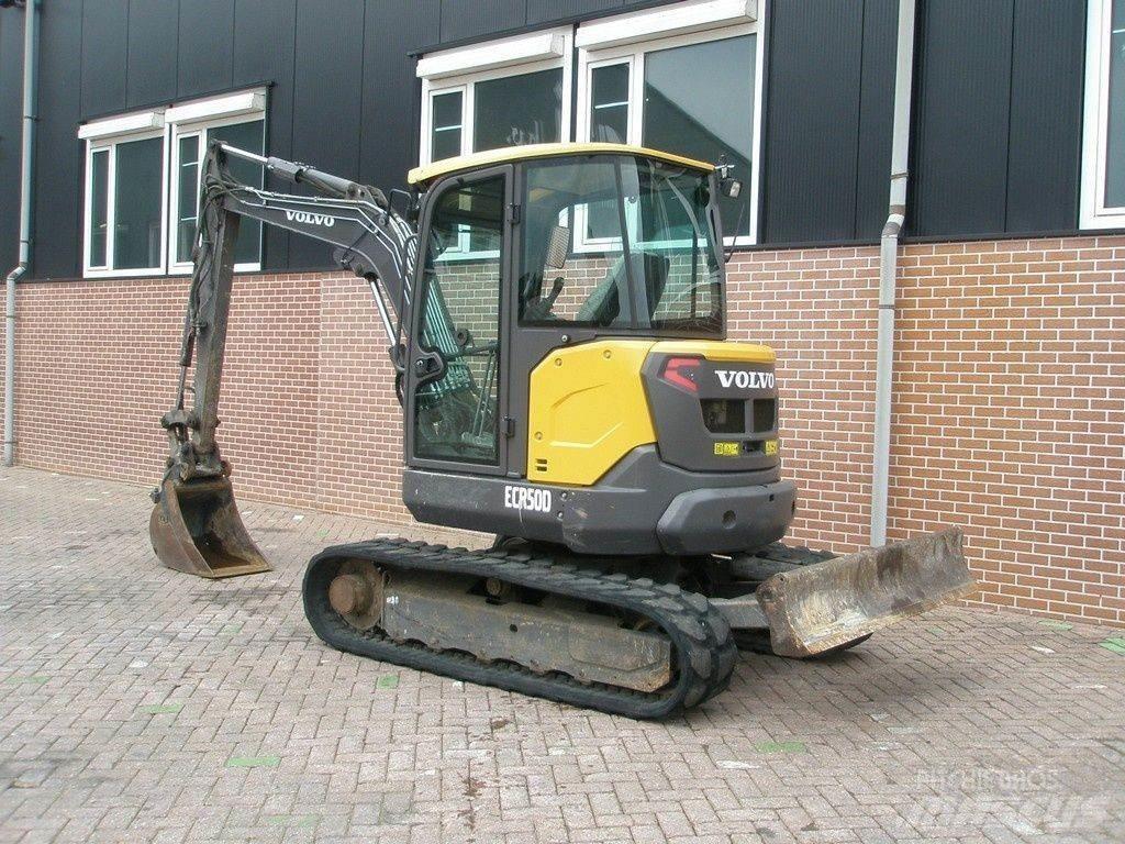 Volvo ECR50D Minikoparki