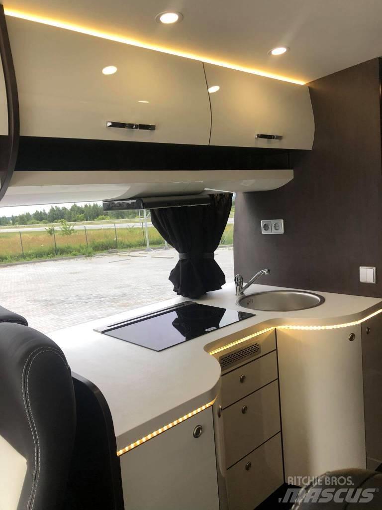 Volvo B12B 9900 Autokary turystyczne
