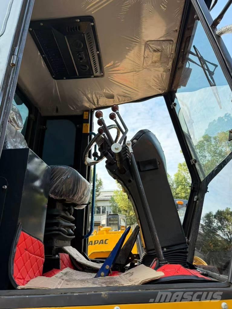 XCMG GR 1803 Równiarki