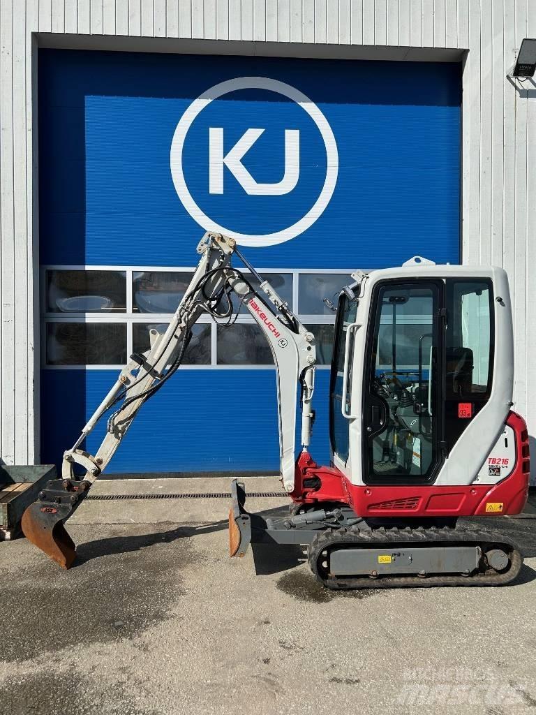 Takeuchi TB 216 Minikoparki