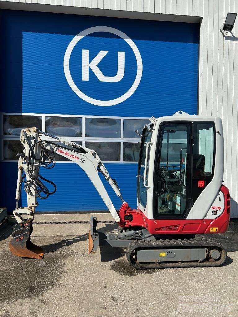 Takeuchi TB 216 Minikoparki